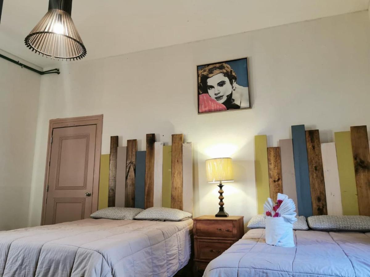 Hostel Punto 72 Гуанахуато Екстериор снимка